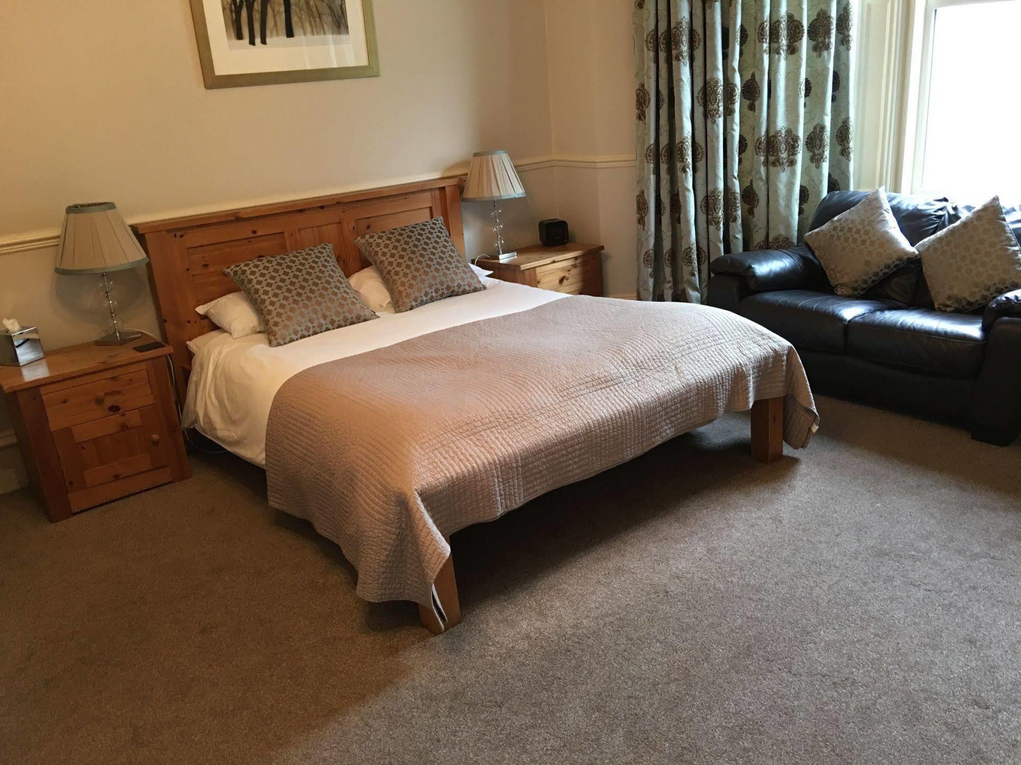 Bishops Guest Accommodation York Exteriör bild