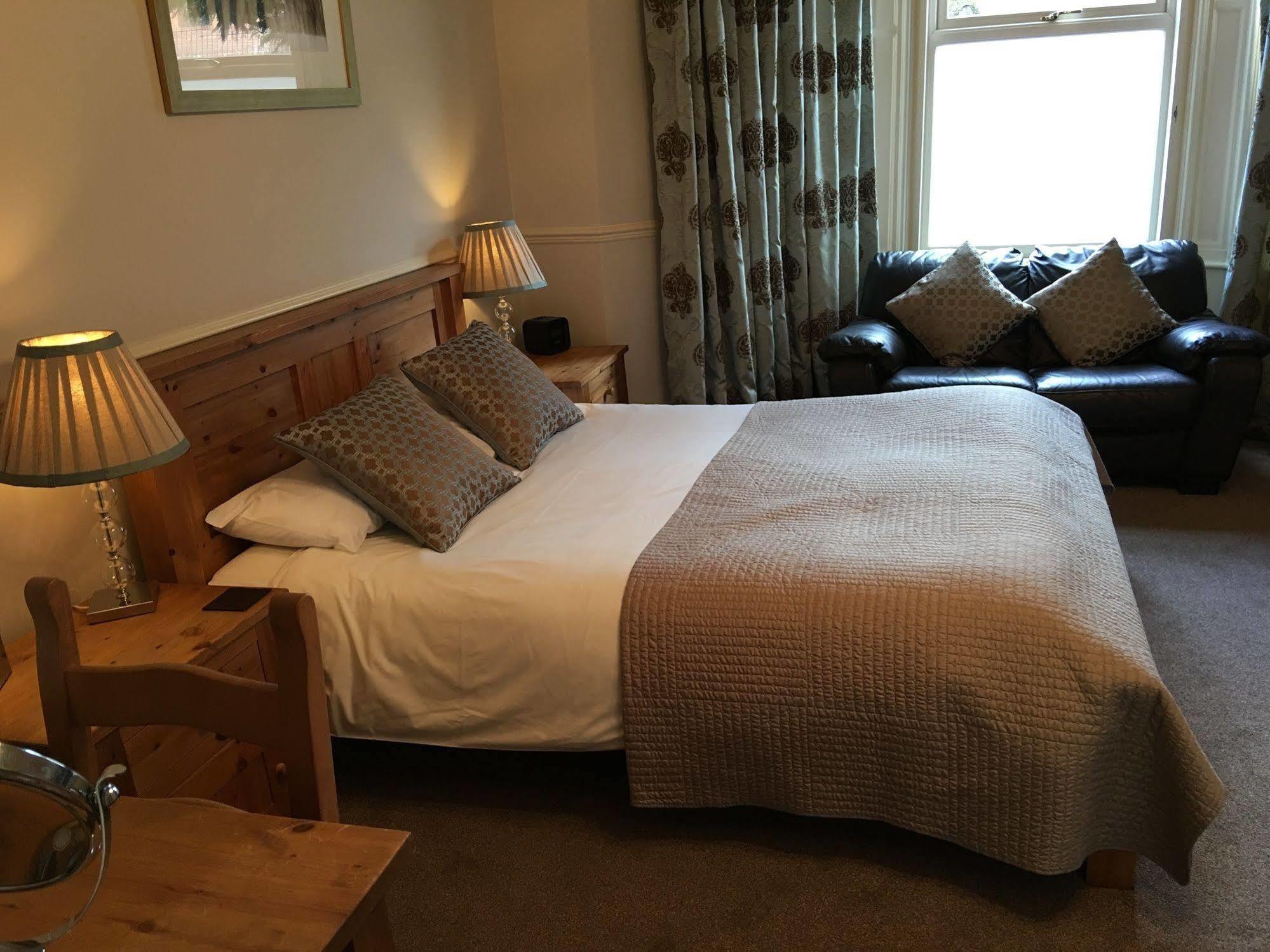 Bishops Guest Accommodation York Exteriör bild